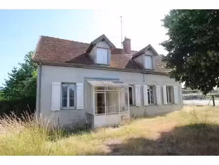 a lucenay les aix  maison d'habitation