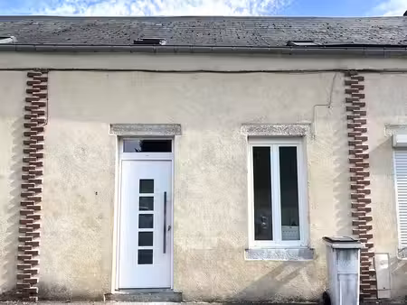maison 2 chambres et cour