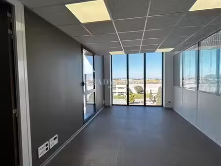 location bureaux 150 m²