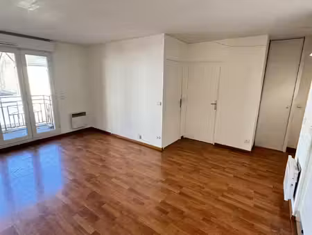 appartement 2 pieces avec parking