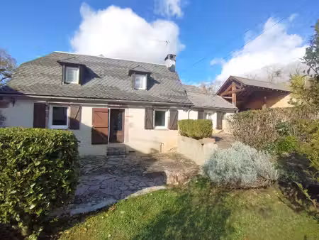 maison t3 villecomtal + terrain plat de 410 m²