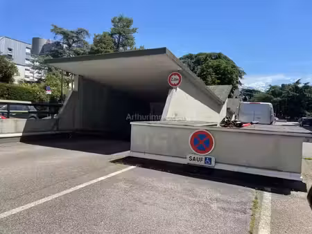 vente garage 12 m² grenoble (38100)