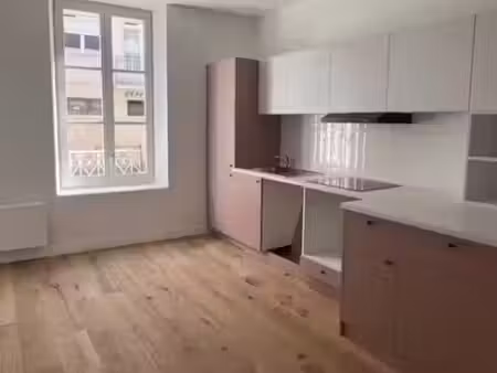 location maison 5 pièces 125 m² à bordeaux (33000)