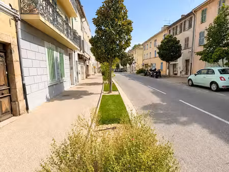 location local professionnel 390m² sollies pont 83210