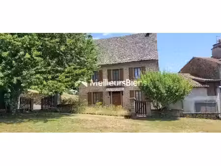 vente maison 4 pièces 75 m² à cros-de-montvert (15150)  171 300 €