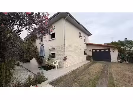 vente villa 6 pièces 148 m² à grenade-sur-l'adour (40270)  230 000 €