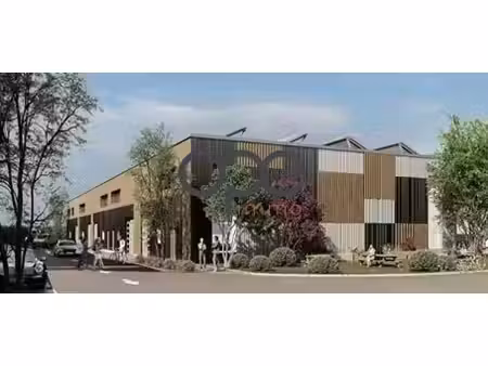 vente entrepôt amblainville 60110 390m² à 9750m²