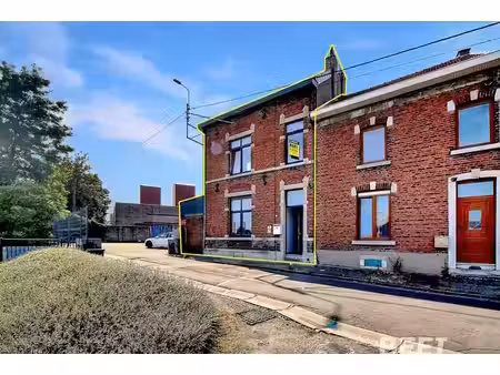 spacieuse maison 5 chambres avec jardin et garages