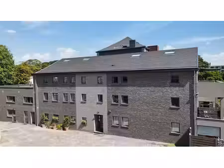 superbe appartement 3 chambres avec grand garage