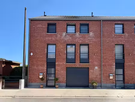 maison 3 chambres avec terrasses  jardin et garage - peb b