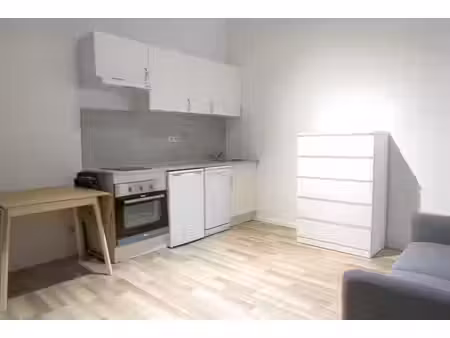 proximité flagey  appartement en très bon état