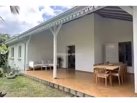 vente maison 4 pièces 114 m² à les trois ilets (97229)  380 000 €