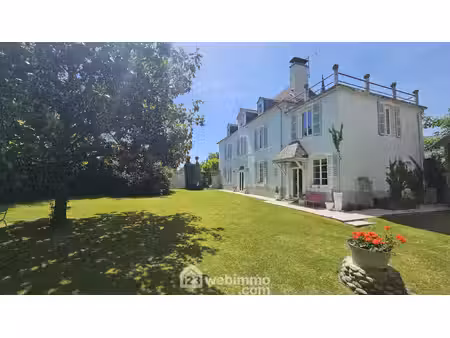 vente maison 7 pièces 284 m² nay (64800)