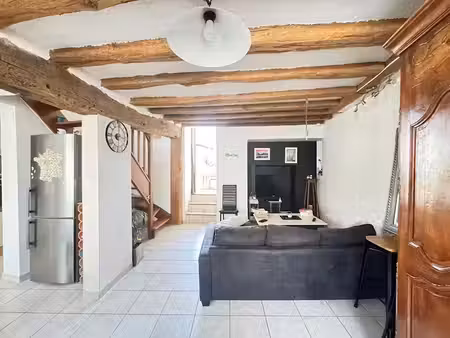 location maison 3 pièces 92.22 m² à beaufort-en-vallée (49250)  780 €