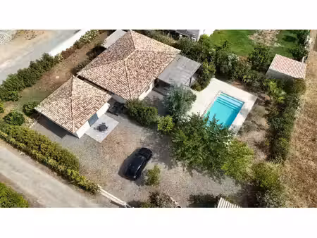 belle villa au calme t3 + t2 piscine et garage