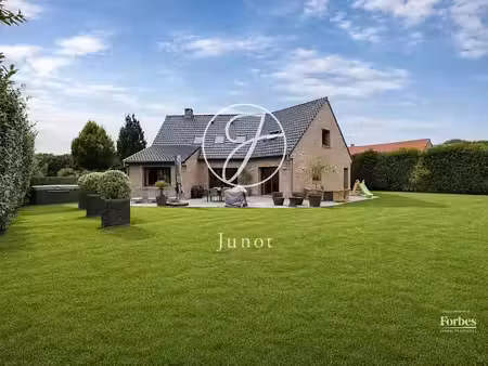 vente maison 8 pièces 212 m² à camphin-en-pévèle (59780)  945 000 €