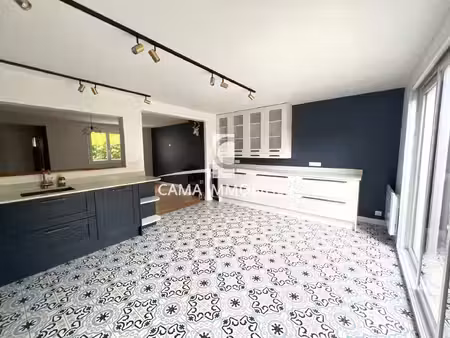 maison mitoyenne en excellent état dans une résidence famili