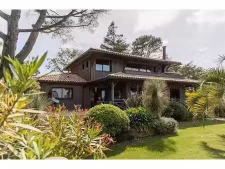 vente villa 7 pièces 230 m² à carcans (33121)  1 560 000 €