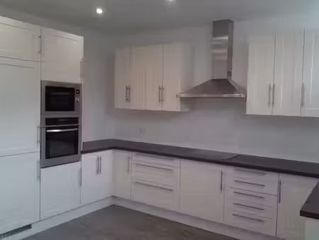appartement 2 chambres en plein centre de welkenraedt