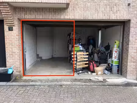 garage à louer pour stockage ou petit véhicule