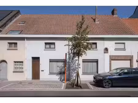 charmante maison de village avec jardin