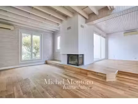 maison de luxe à louer à fourqueux