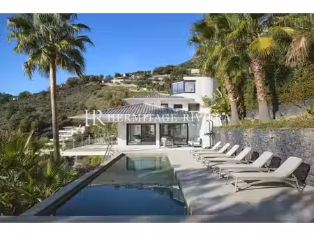 maison de luxe à louer à èze