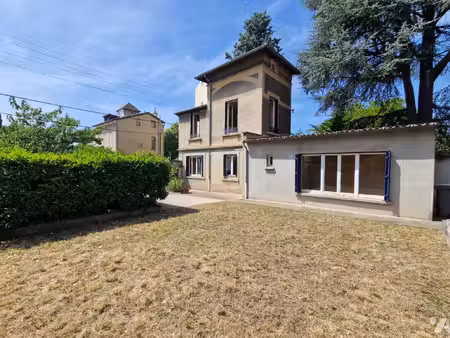 maison de luxe à vendre à caluire-et-cuire