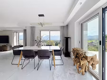 maison de luxe à vendre dans le quartier peripherie