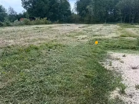 terrain viabilisé 1200m2