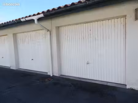 garage à louer