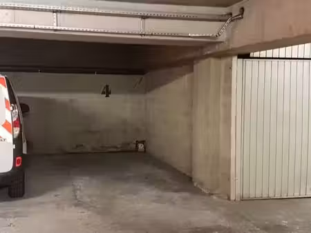 parking/box 12 m² marseille 5ème