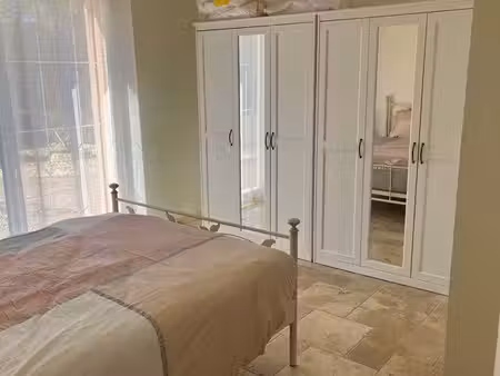 maisonnette meublé de octobre à mai