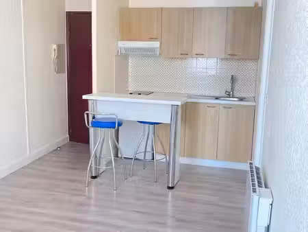 appartement 2 pieces cuisine équipée