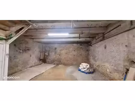 garage / local artisan / garde meuble 90m2