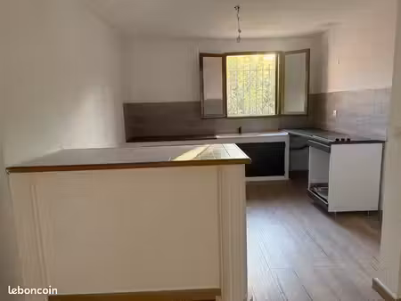 ? à louer – t3 60 m² avec jardin & terrasse – l’isle-sur-la-sorgue 950 / mois charges comp