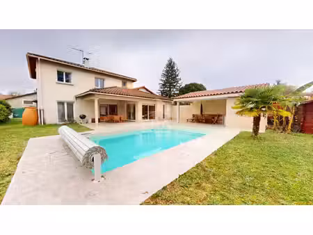 maison de luxe à vendre à meximieux