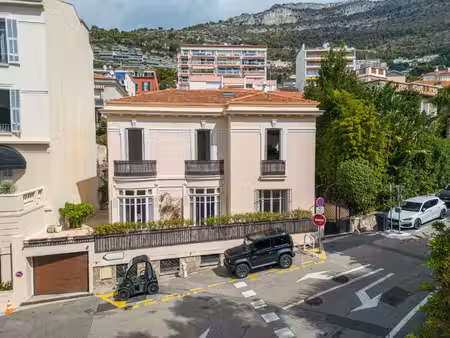 maison de luxe à vendre à cap-d'ail