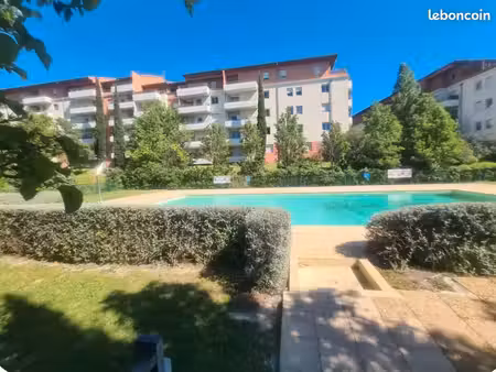 t1 meublé + terrasse+ parking s/sol