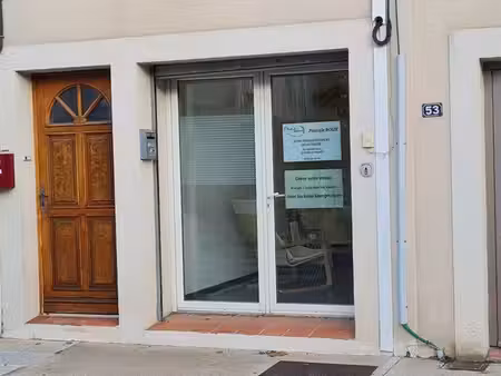 local commercial l a fare