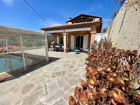 villa de luxe à vendre à saint-andré-de-la-roche