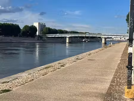 quai de la roquette – vue rhône – 2 logements