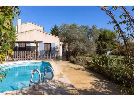 mas 7 pièces 120 m²