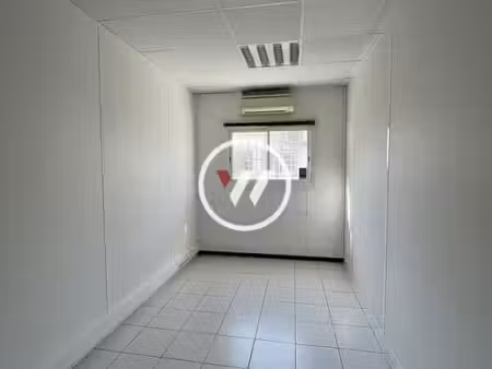 bureaux 38 m²
