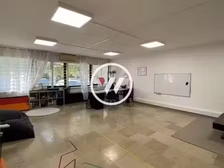 bureaux 50 m²