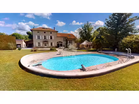 maison de luxe à vendre à montalieu-vercieu