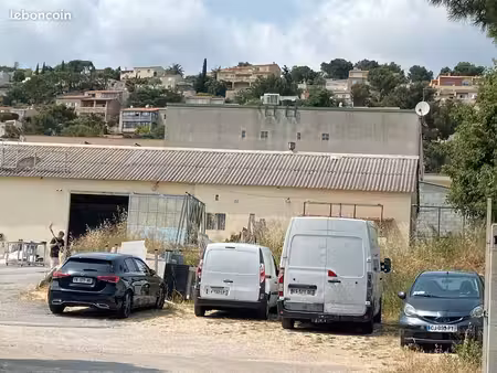 location entrepôt et terrain carnoux en provence