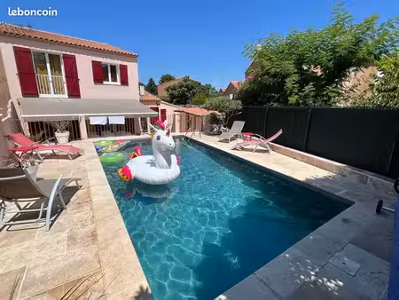très jolie maison de 100m2 avec piscine