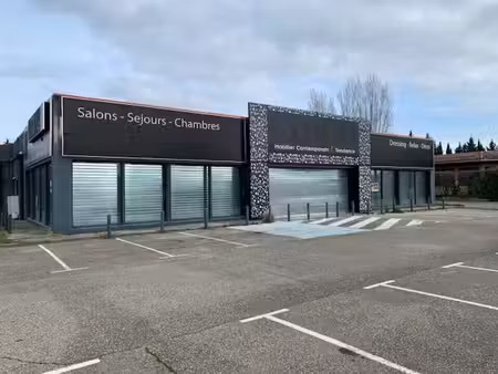 local commercial à louer