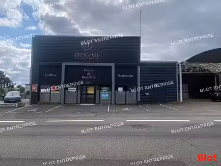 entrepôt à vendre